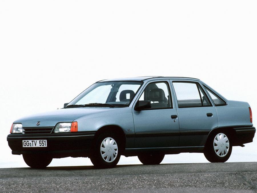  Opel Kadett GL Sedan (E) 1989 года  (фото 2 из 6)